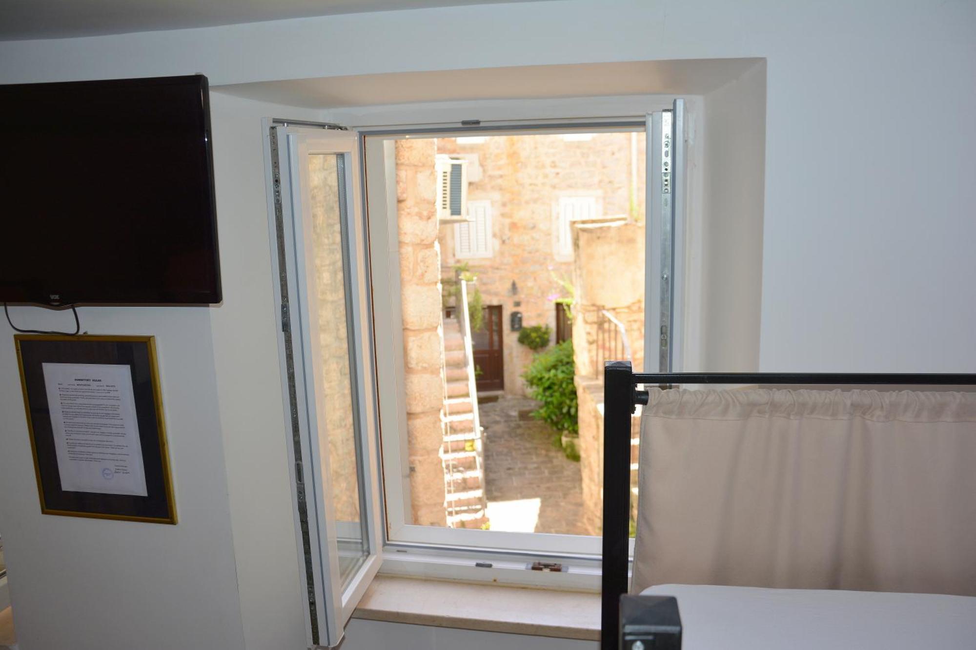 Montenegro Backpackers Home Budva Eksteriør billede